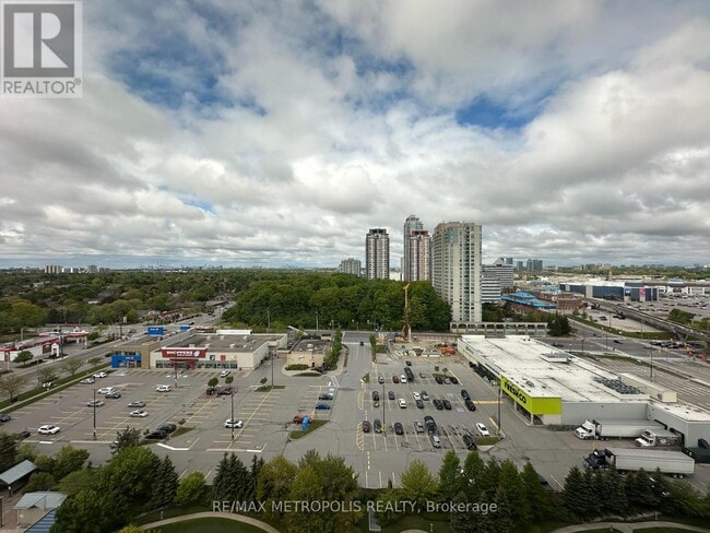 Photo du bâtiment - 68-2068 Grangeway Ave