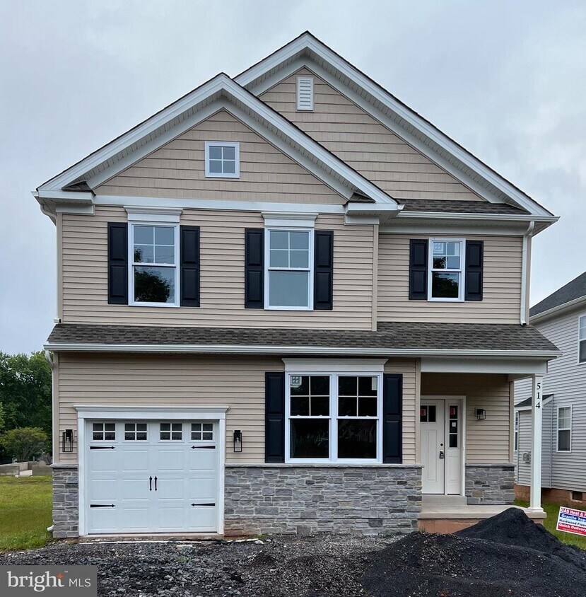 514 W Vine St, Hatfield, PA 19440 House Rental in Hatfield, PA