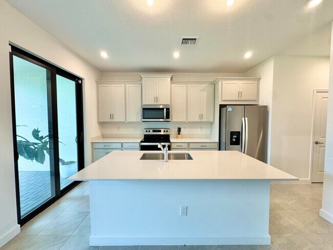 Foto del edificio - 14122 SW Thorens Dr