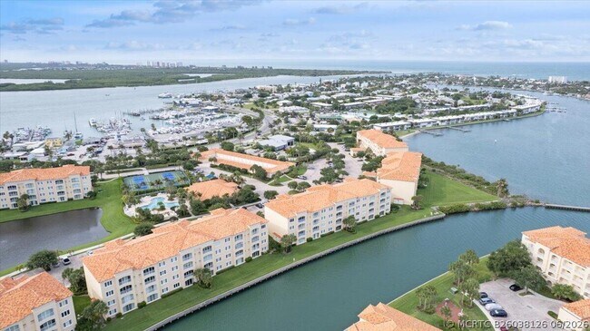 Foto del edificio - 103 Harbour Isle Dr E