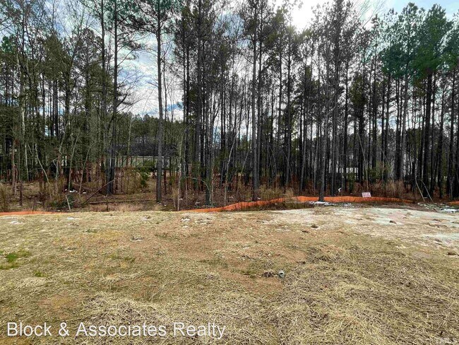 Foto del edificio - 4 br, 2.5 bath House - 46 E. Boulder Rd.