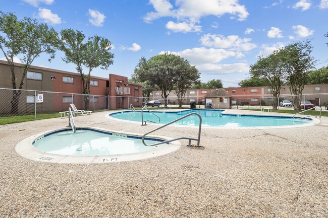Foto del edificio - La Paloma Village Apartments