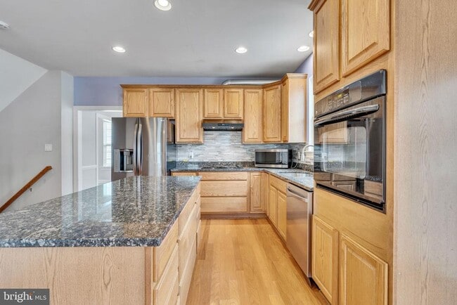 Building Photo - 24340 Broad Creek Dr