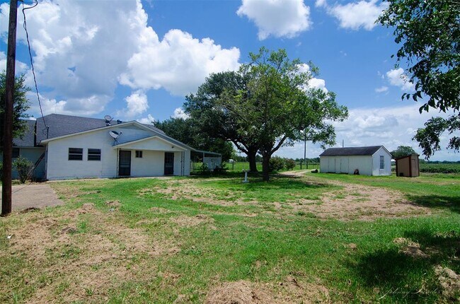 Building Photo - 12819 TX-36