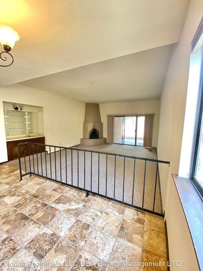 Building Photo - 2 br, 2 bath House - 263 Camino De La Sierra