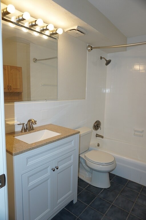 65 McCormick Terrace Unit 6, Stoughton, MA 02072 Condo for Rent in