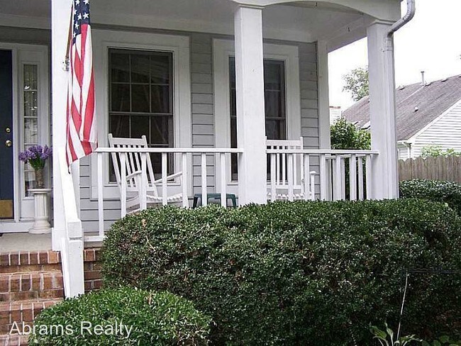 Building Photo - 4 br, 2.5 bath House - 708 Bulrush Court