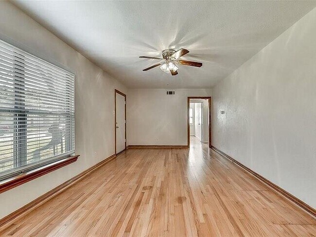 Building Photo - 11713 Flamingo Ln