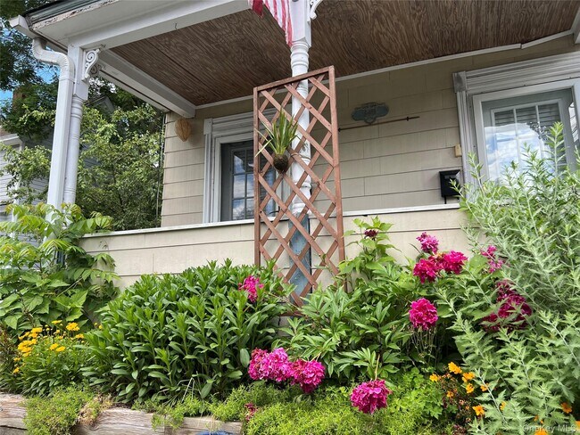 Foto del edificio - 140 12th Ave