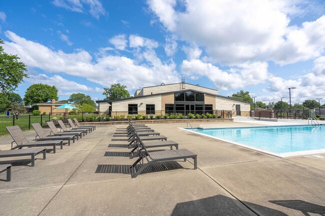 Building Photo - Somerset Park Apartments