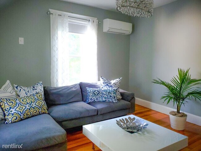 Building Photo - 2 br, 1 bath Apartment - 54 Rockaway Pl