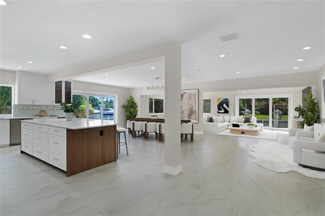 Foto del edificio - 12985 Ortega Ln
