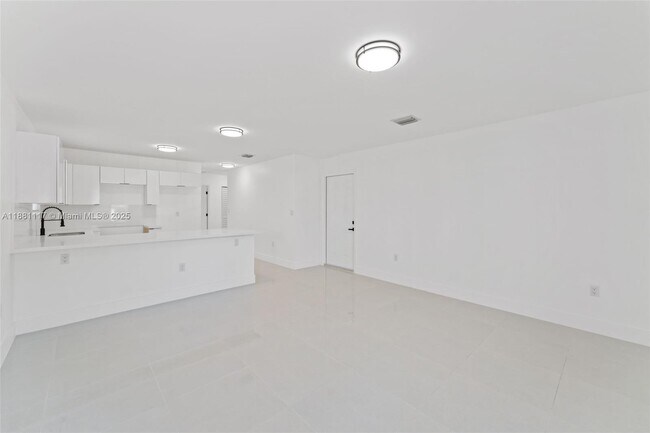 Foto del edificio - 1556 NW 68th Terrace