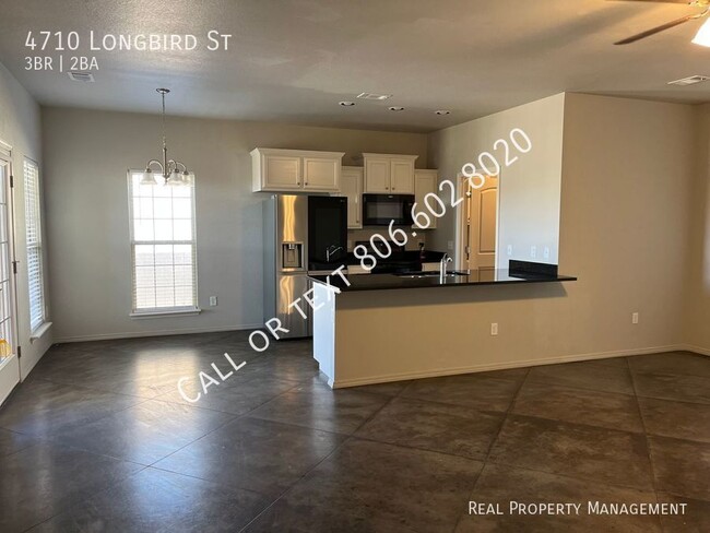 Building Photo - Beautiful spacious 3 bed 2 bath home with ...