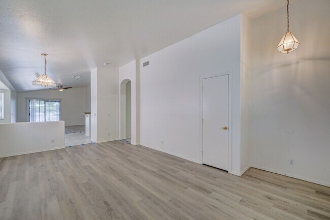 Building Photo - Single story 4 bedroom with NEW Flooring &...