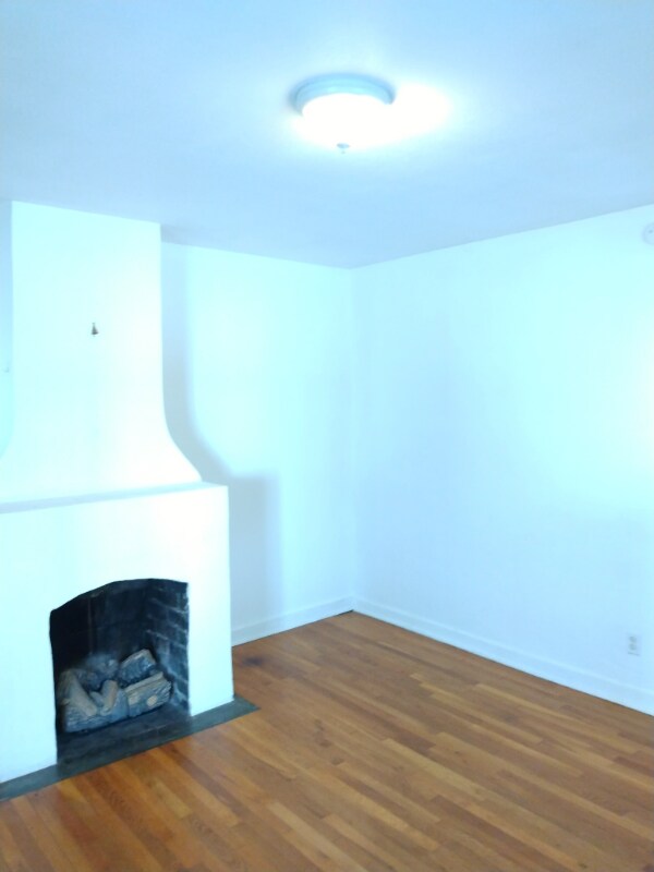 Foto del edificio - 433 E 23rd St