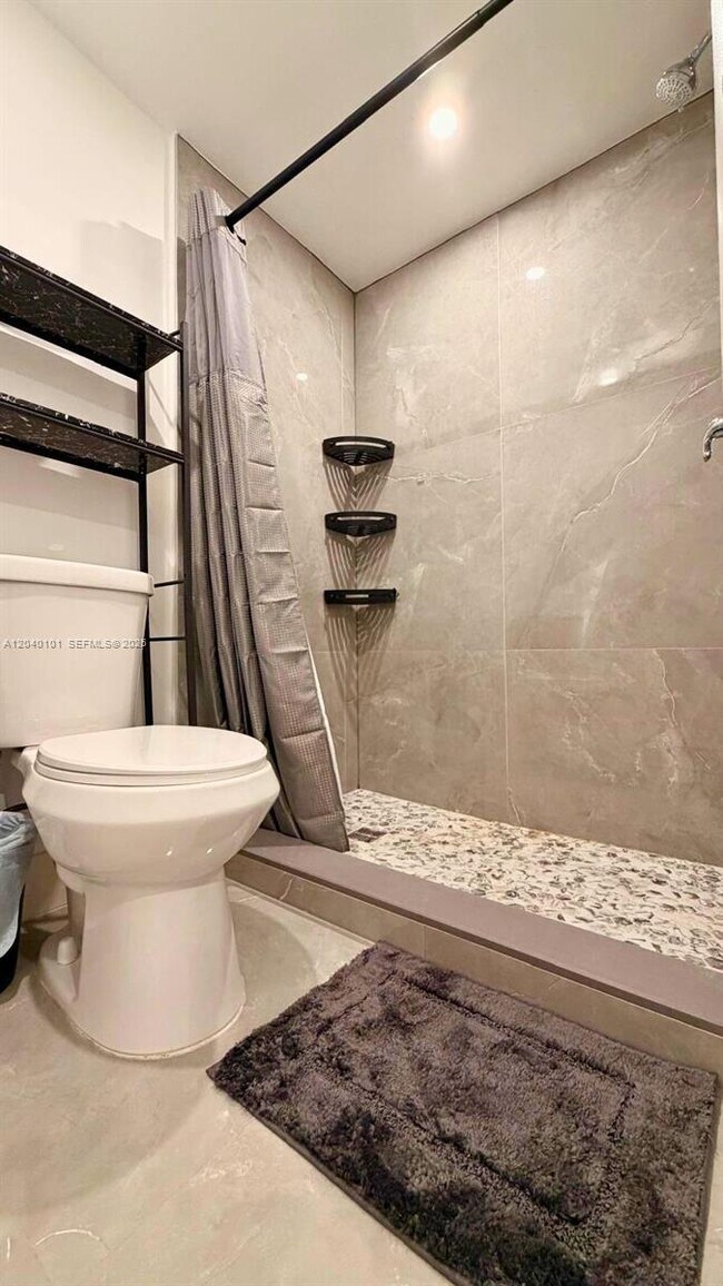 Foto del edificio - 2255 SW 33rd Ave