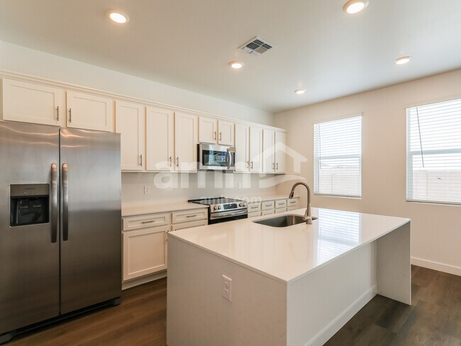 Foto del edificio - 7433 S Keller Ln
