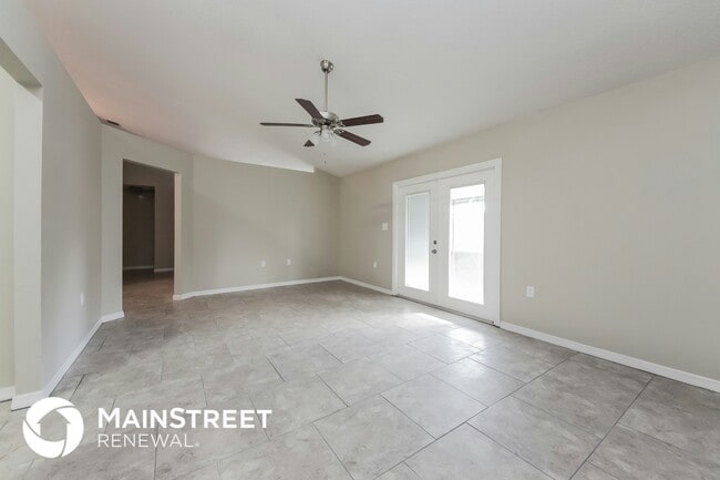 Building Photo - 945 Delano Ct