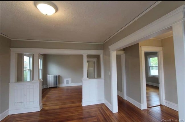 Building Photo - 229 Campfield Ave