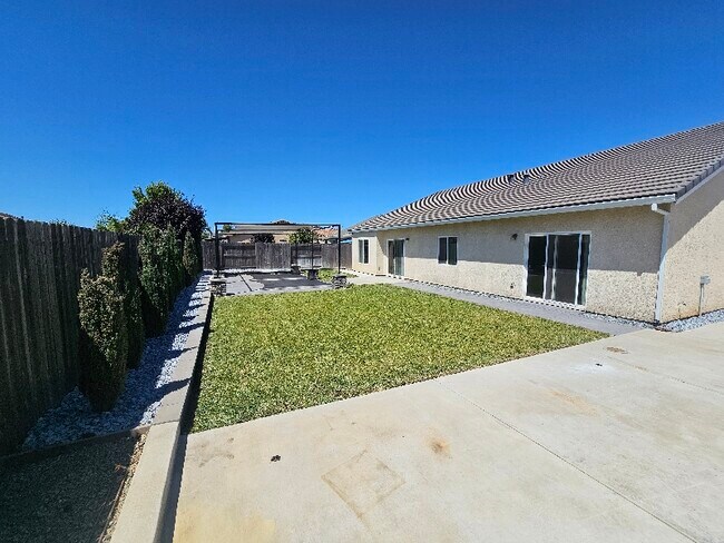 Foto del edificio - 4048 Larner Way