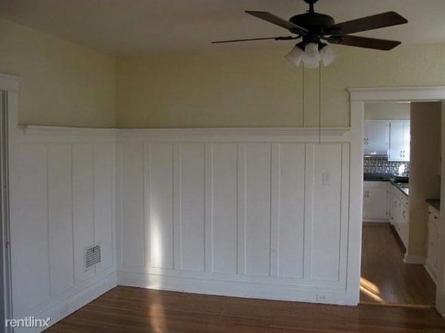 Building Photo - 3 br, 2 bath Apartment - 2422 Broadway Street