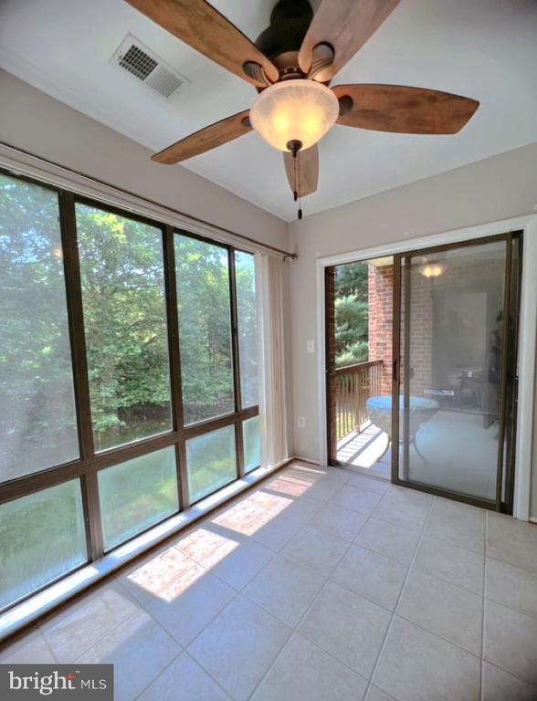 Foto del edificio - 8141 Needwood Rd
