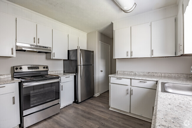 2BR, 1BA - 1200SF - Ingleside Terrace