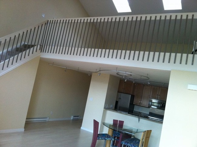 Building Photo - 23570 Pondview Pl