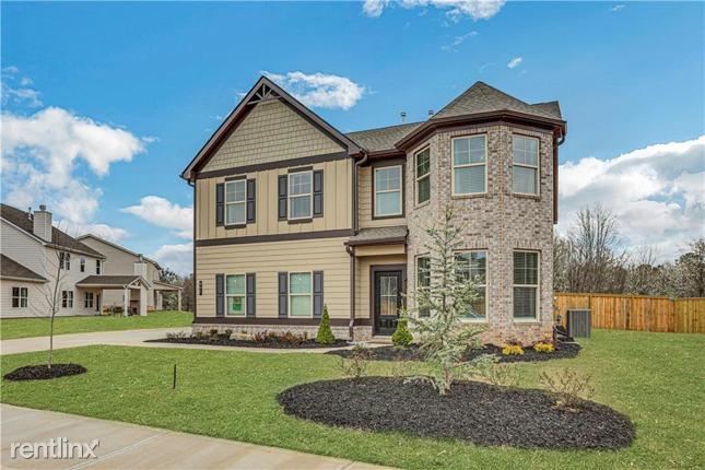 Building Photo - 5 br, 3 bath House - 205 R Denham Drive