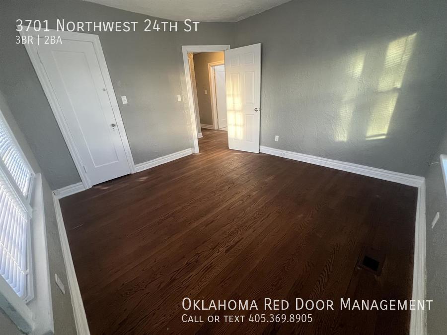 Foto principal - 3701 NW 24th St