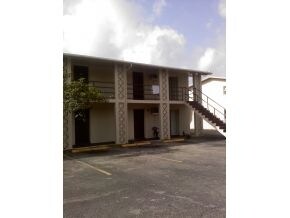 Foto principal - 1341 W Point Dr