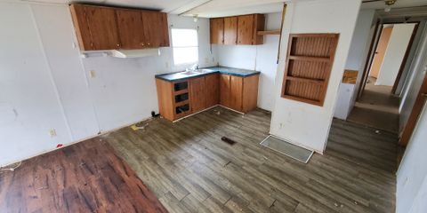 Foto del edificio - 8364 Cedar St