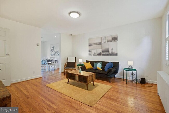 Building Photo - 3612 Whitehaven Pkwy NW