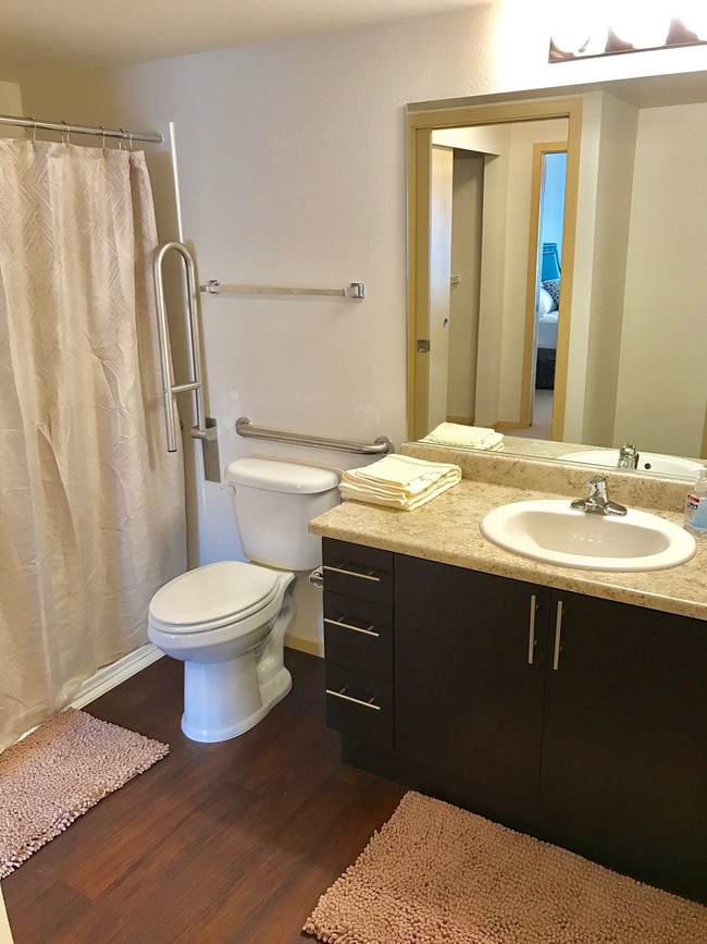 Spacious Bathroom - Taylor Creek Apartments