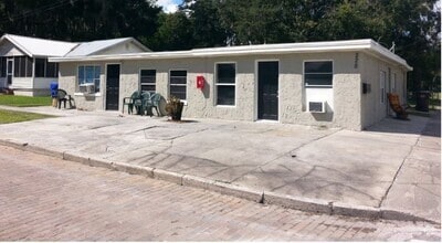 Building Photo - 228 N Vernon Ave