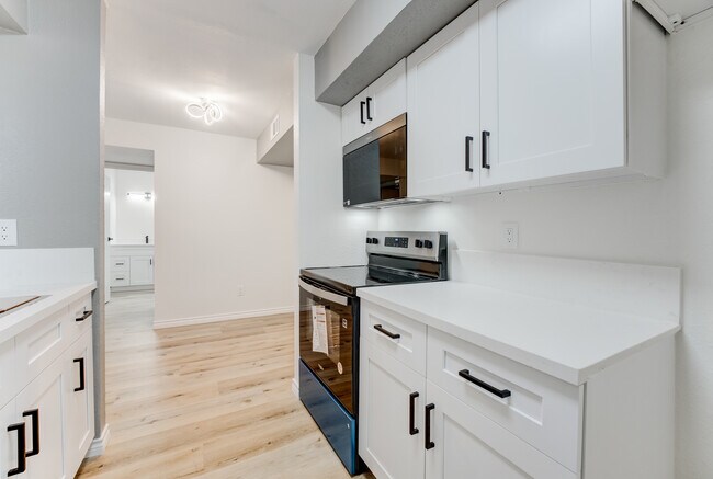 Foto del edificio - 18511 Egret Bay Blvd