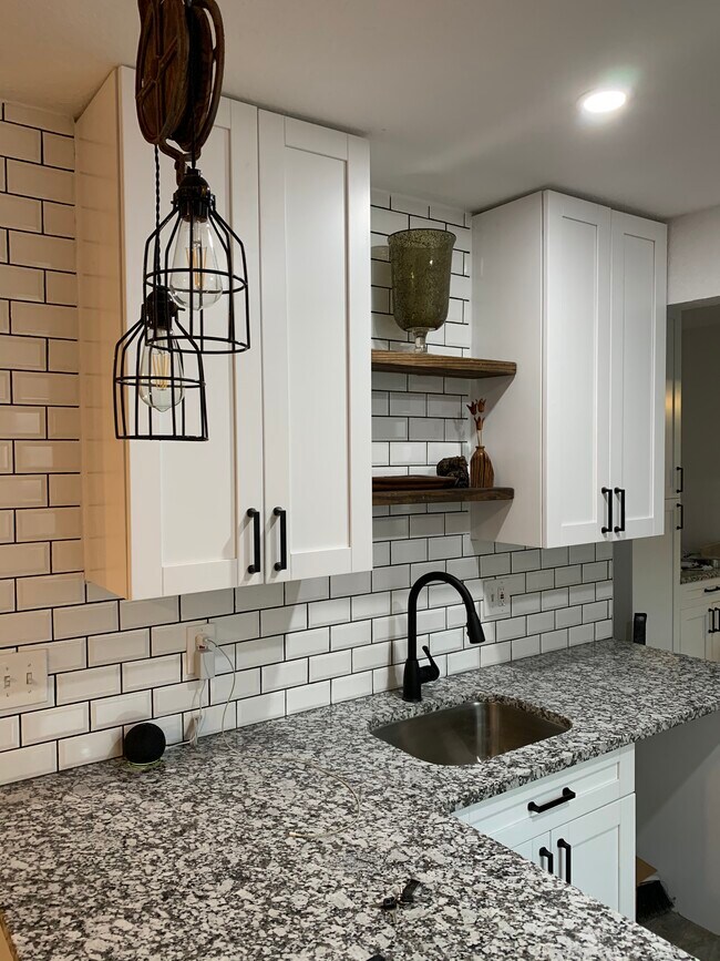 Foto del edificio - 467 39th Ave N