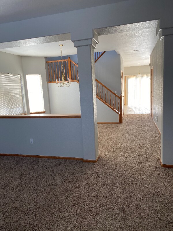 Foto del edificio - 4324 Ravenswood Ct