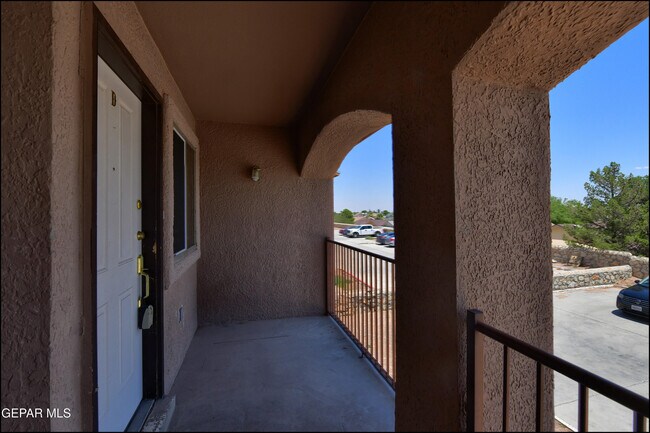 Foto del edificio - 3404 Blue Earth Ln