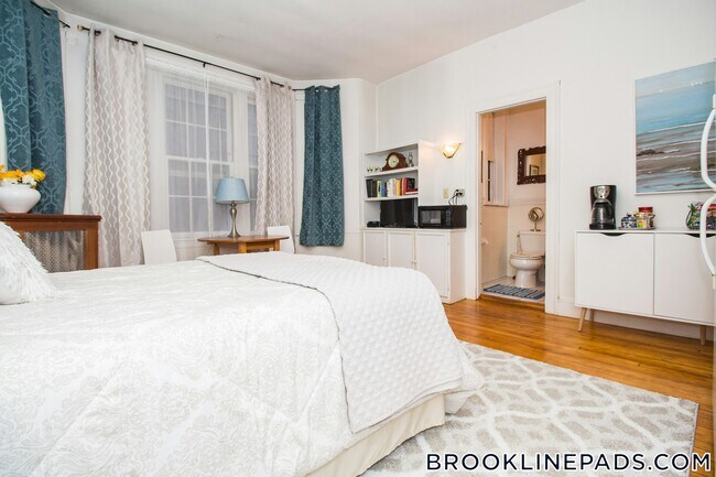 Foto del edificio - 1253 Beacon St