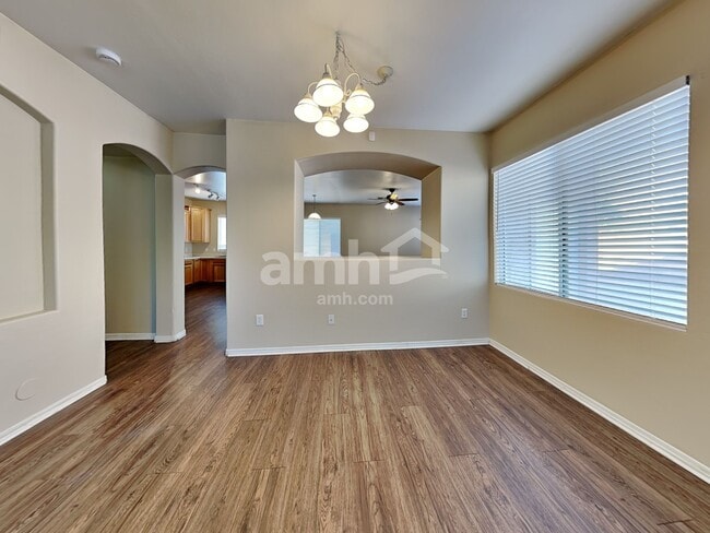 Building Photo - 7413 S 40th Ave