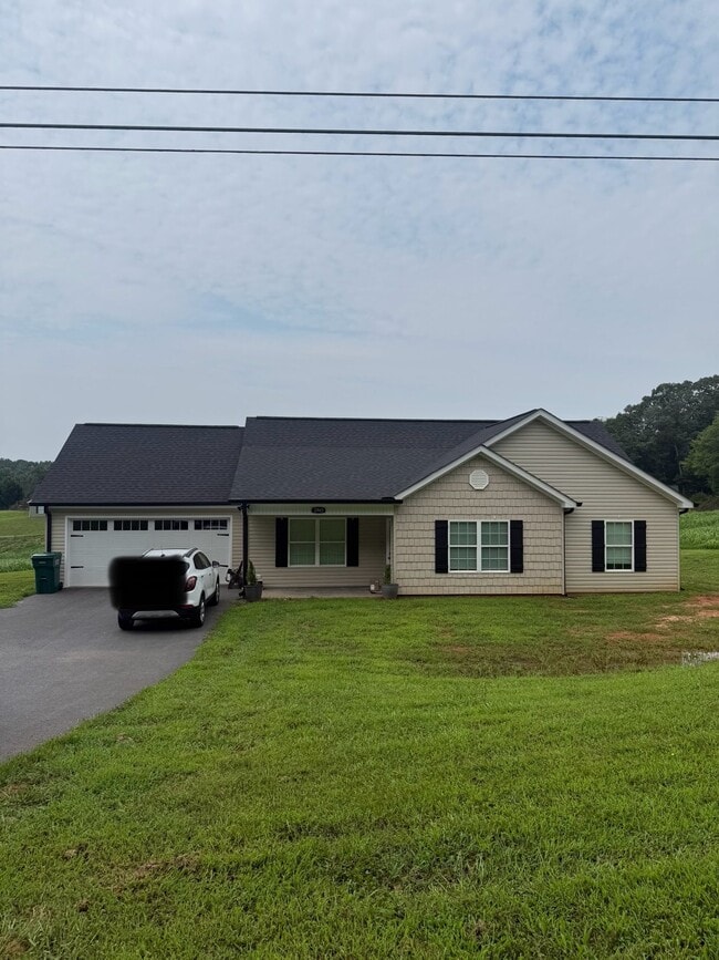 Building Photo - 2465 Oak Grove Rd
