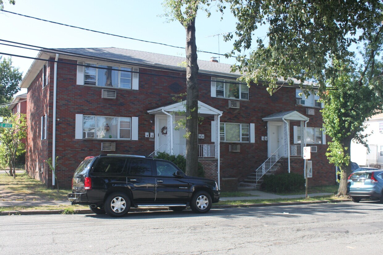 Building - 42 Buffalo Ave