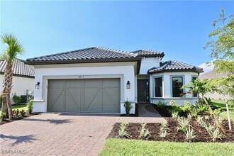 Building Photo - 8437 Rosa Ct