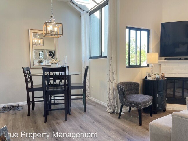 Building Photo - 2 br, 2 bath House - 17661 Sergio Cir Unit...