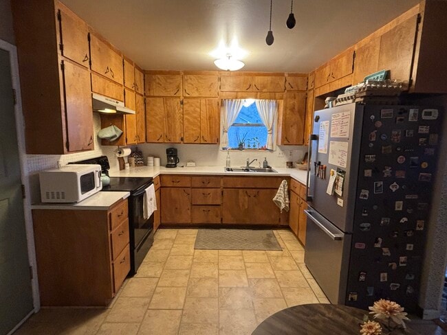 Building Photo - 805 Clinkscales Rd