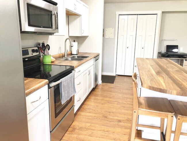Foto del edificio - 939 11th Ave S Apt 3