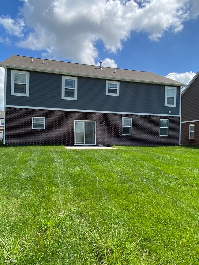 Building Photo - 7352 Doyal Dr