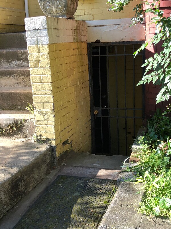 Foto del edificio - 902 Westminster St NW